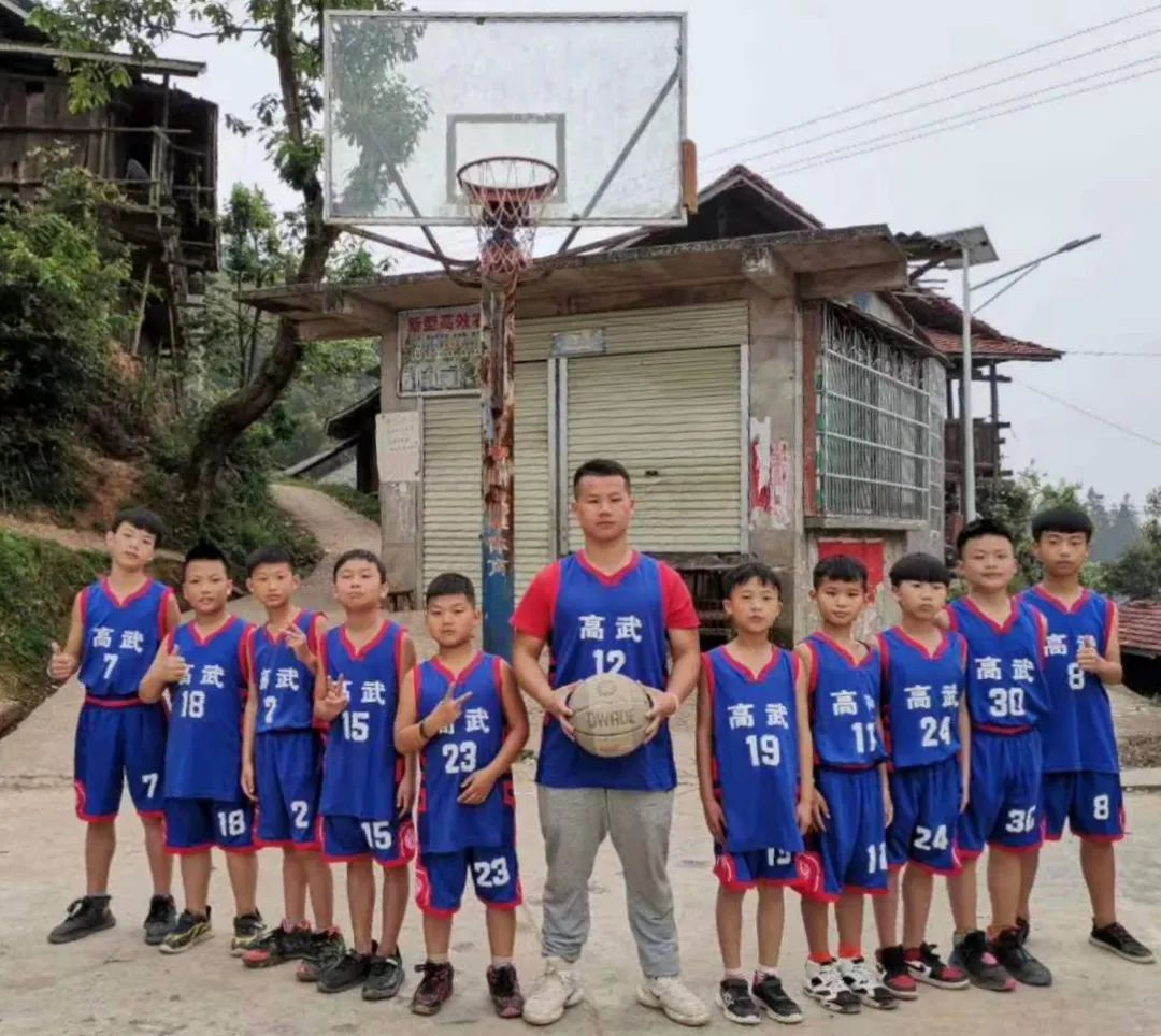 小学生篮球训练计划方案表_0
